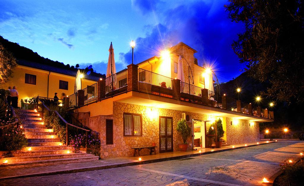 Agriturismo Villa Orchidea Ali Terme Exterior foto